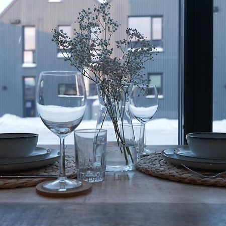 Modern Apartment In Henningsvaer Bagian luar foto